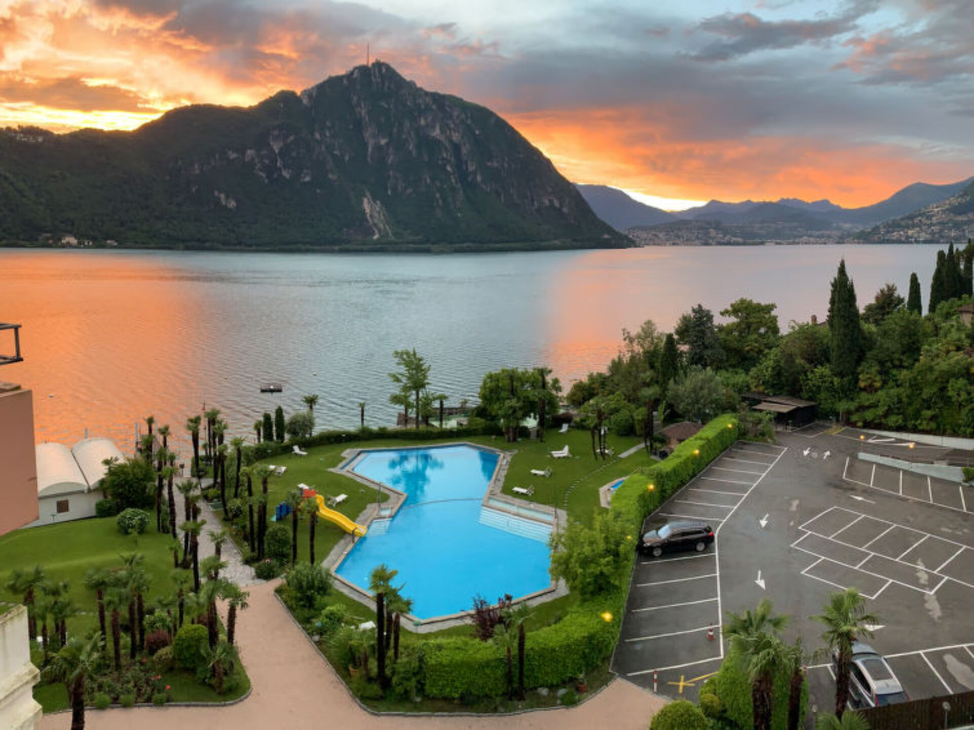 Ticino'da Sakin 1BR Vahası, 1080