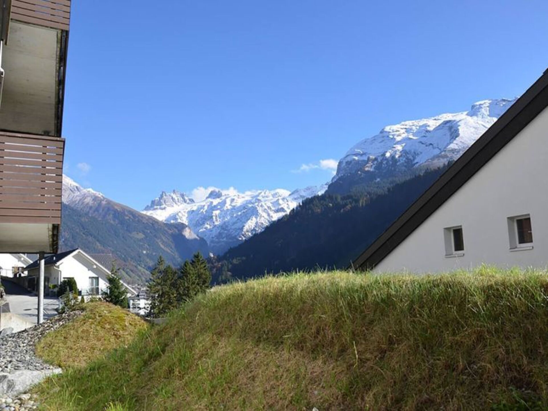 Obwalden'de Zarif Vaha, 1003