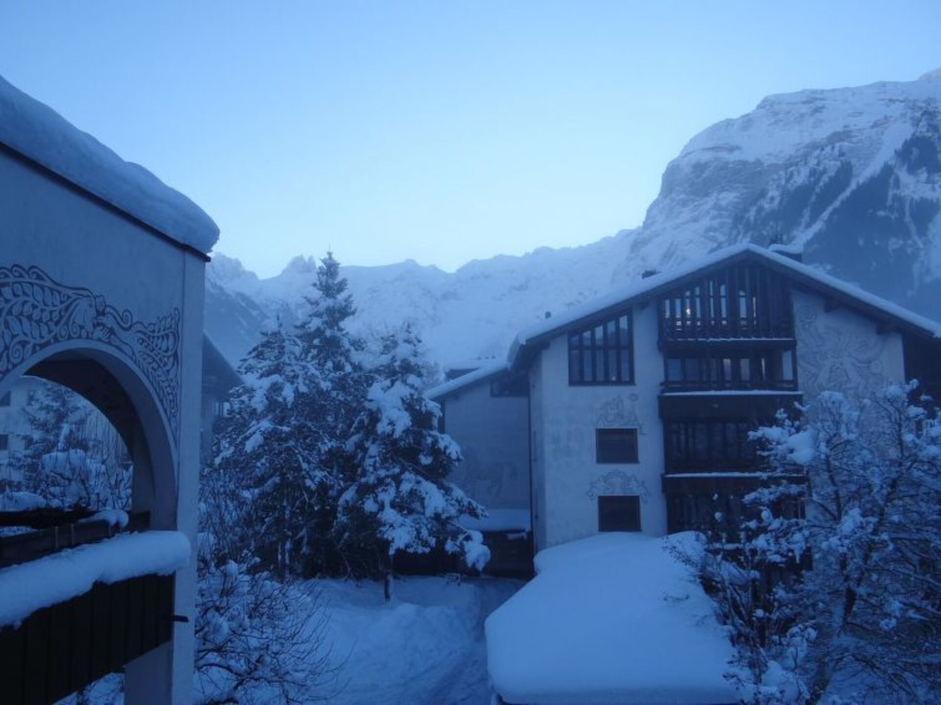 Obwalden'deki Sakin Cennet, 1004