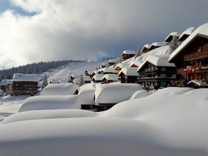 Valais'in Manzaralı Bölgesinde Rahat 3 Yatak Odalı Mücevher, 1359