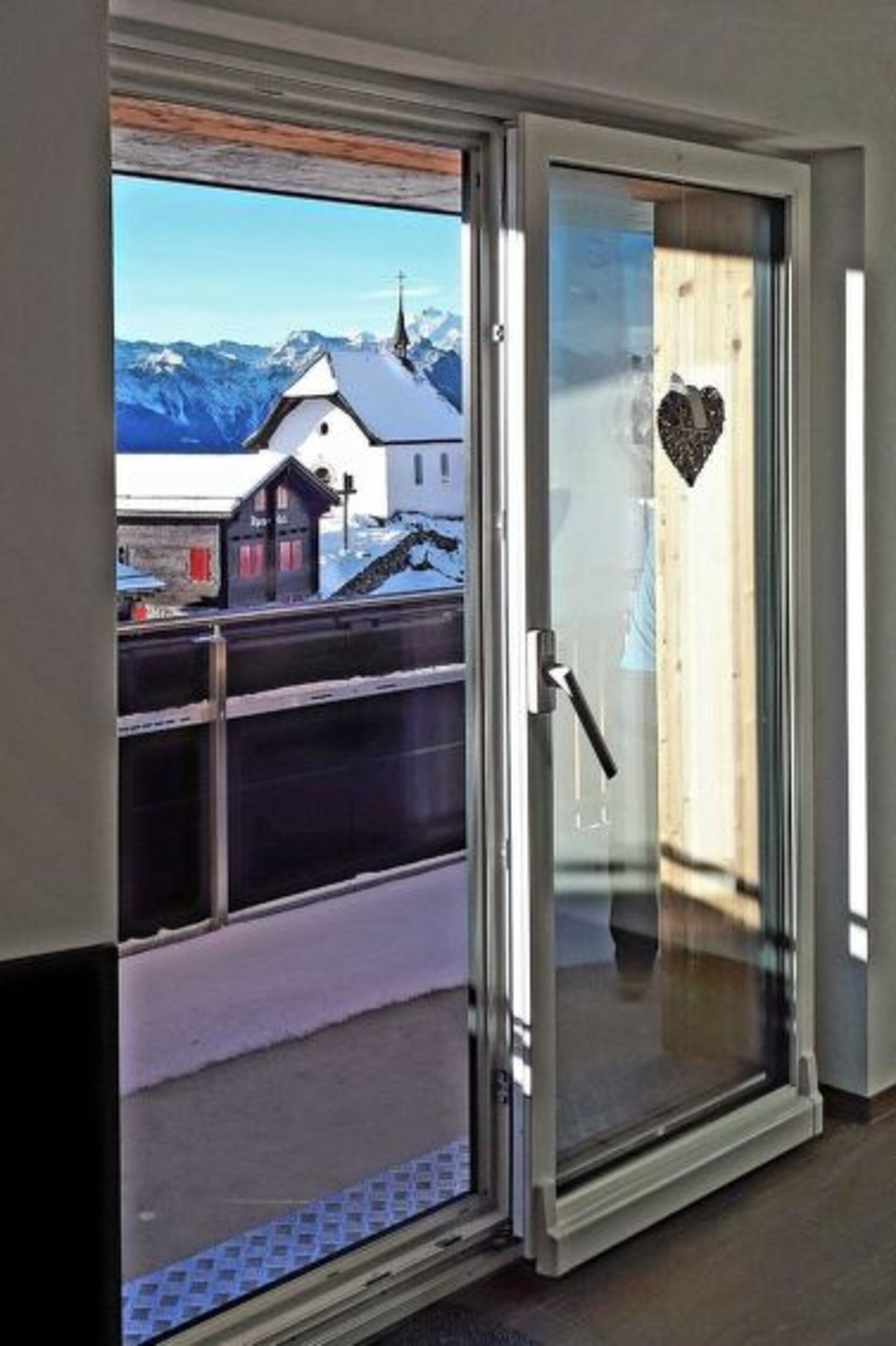 Valais'in Manzaralı Bölgesinde Rahat 3 Yatak Odalı Mücevher, 1359