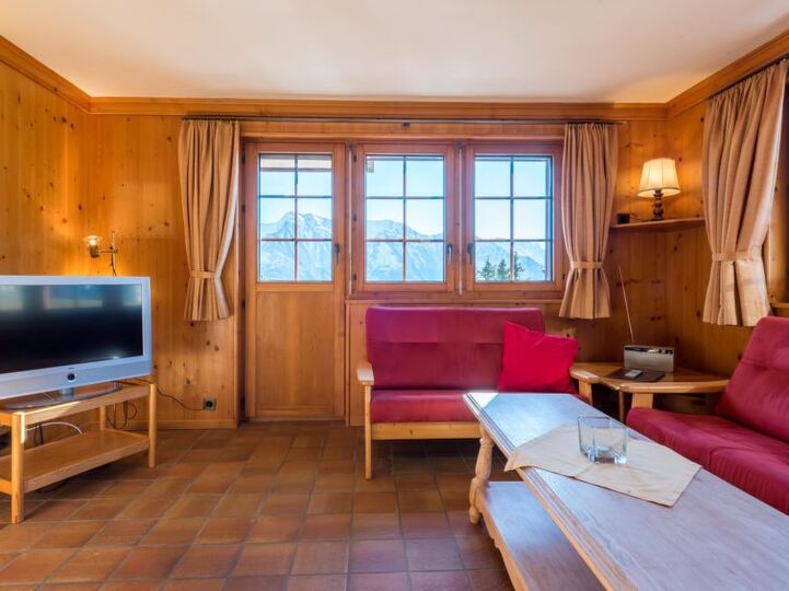 Valais Villa'da Rustik Zarafet, 1363