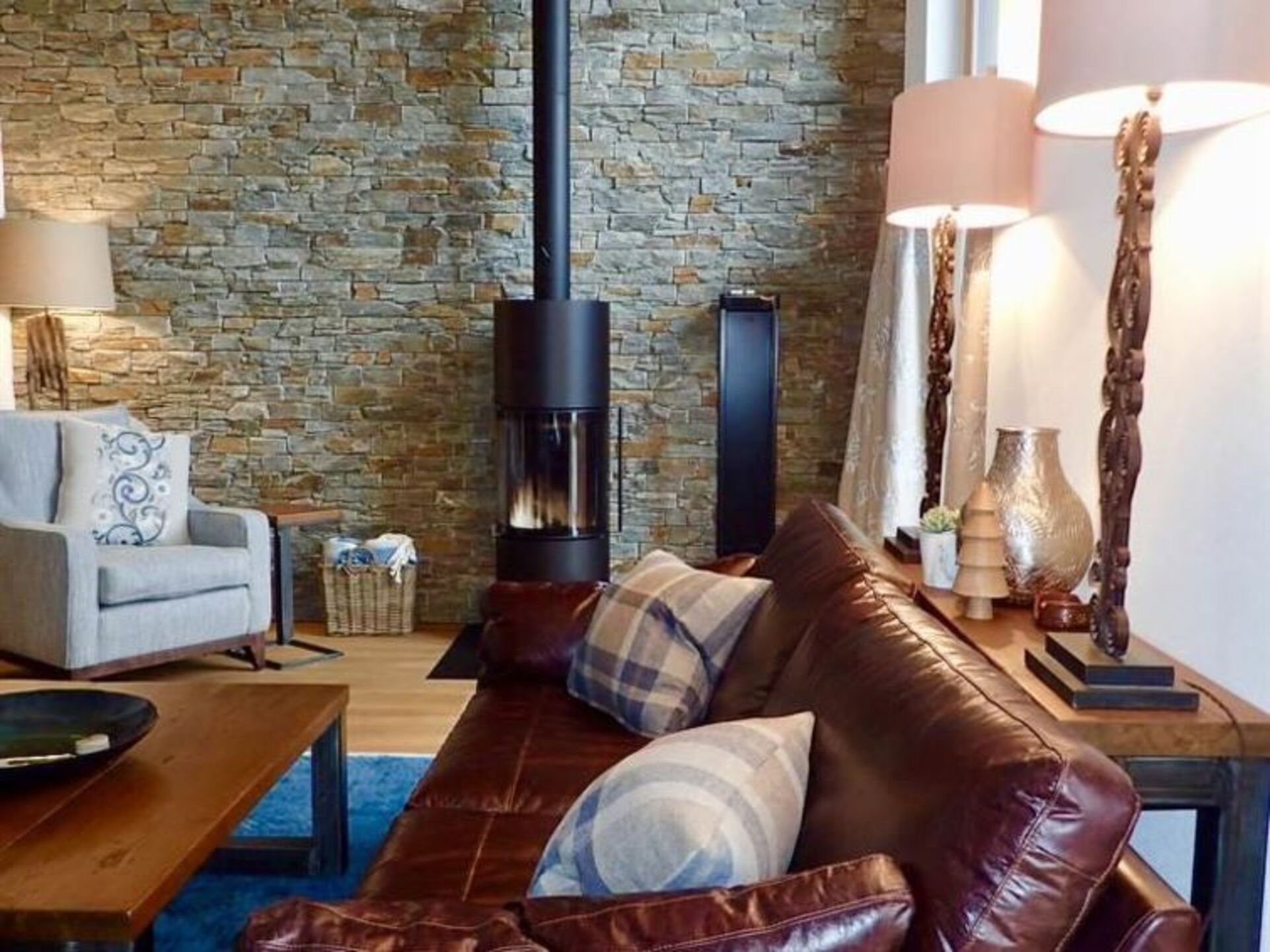 Mountain Magic: 4 Yatak Odalı Villa, Valais, 1387
