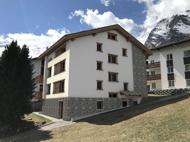 Mountain Magic: 4 Yatak Odalı Villa, Valais, 1387