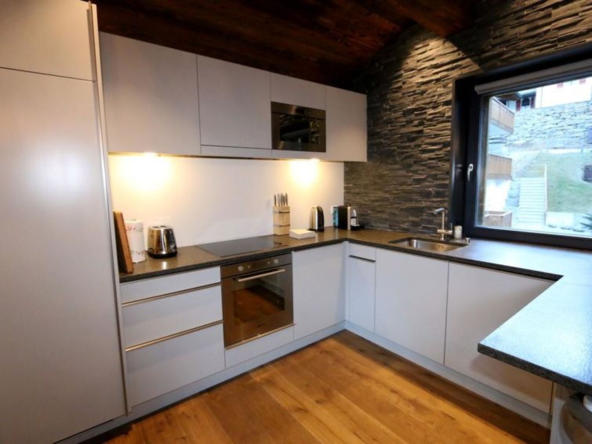 Saas-Fee, 1263'te Satılık Şirin Villa