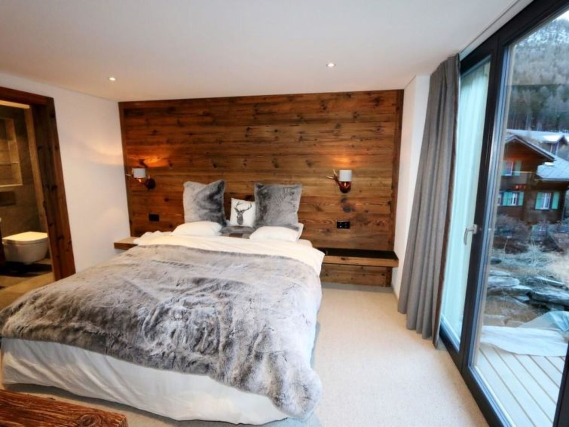 Saas-Fee, 1263'te Satılık Şirin Villa