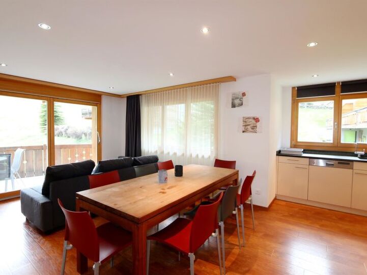 Saas-Fee'de Rüya Gibi 3 Yatak Odalı Villa, 1270