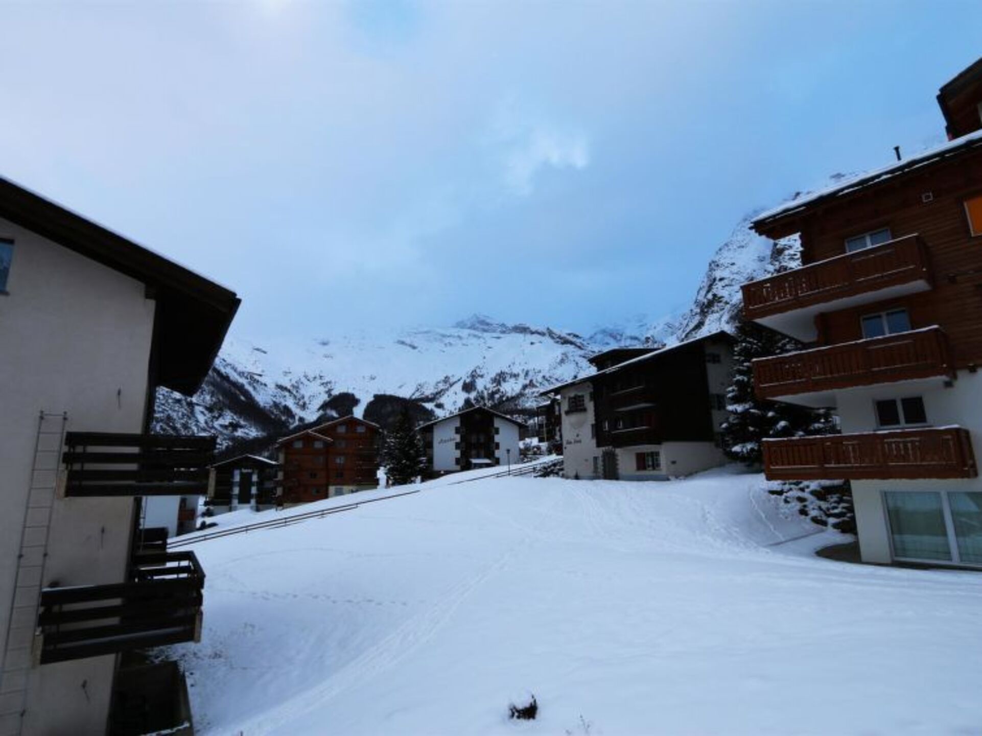 Saas-Fee'de Geniş 3 Yatak Odalı Dinlenme Evi, 1274