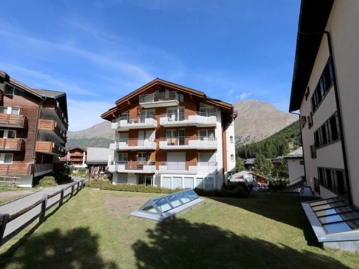 Saas-Fee şehrinde, 1275 numaralı, muhteşem 4 yatak odalı villa., Saas-Fee, Switzerland