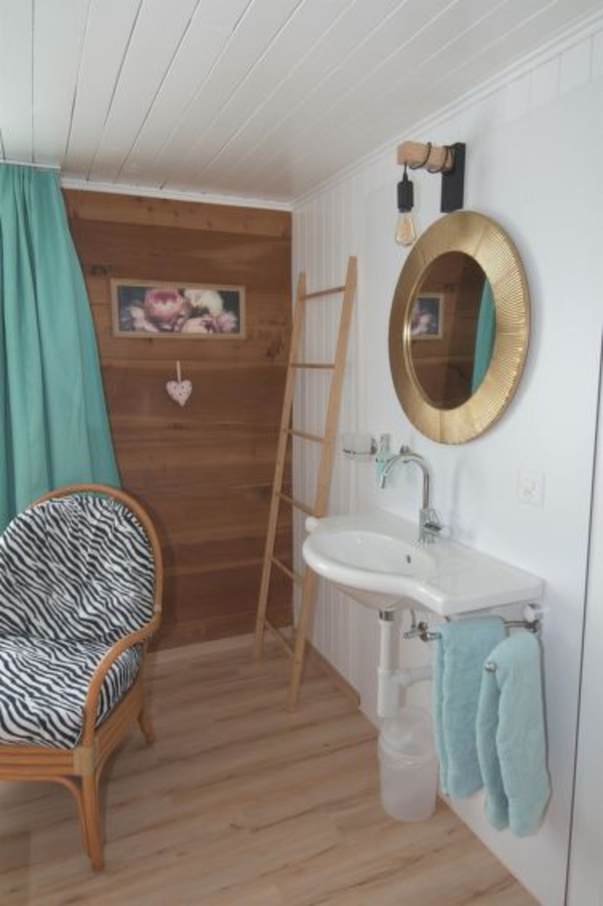 Saas-Grund'da Modern 2BR Villa, 1257