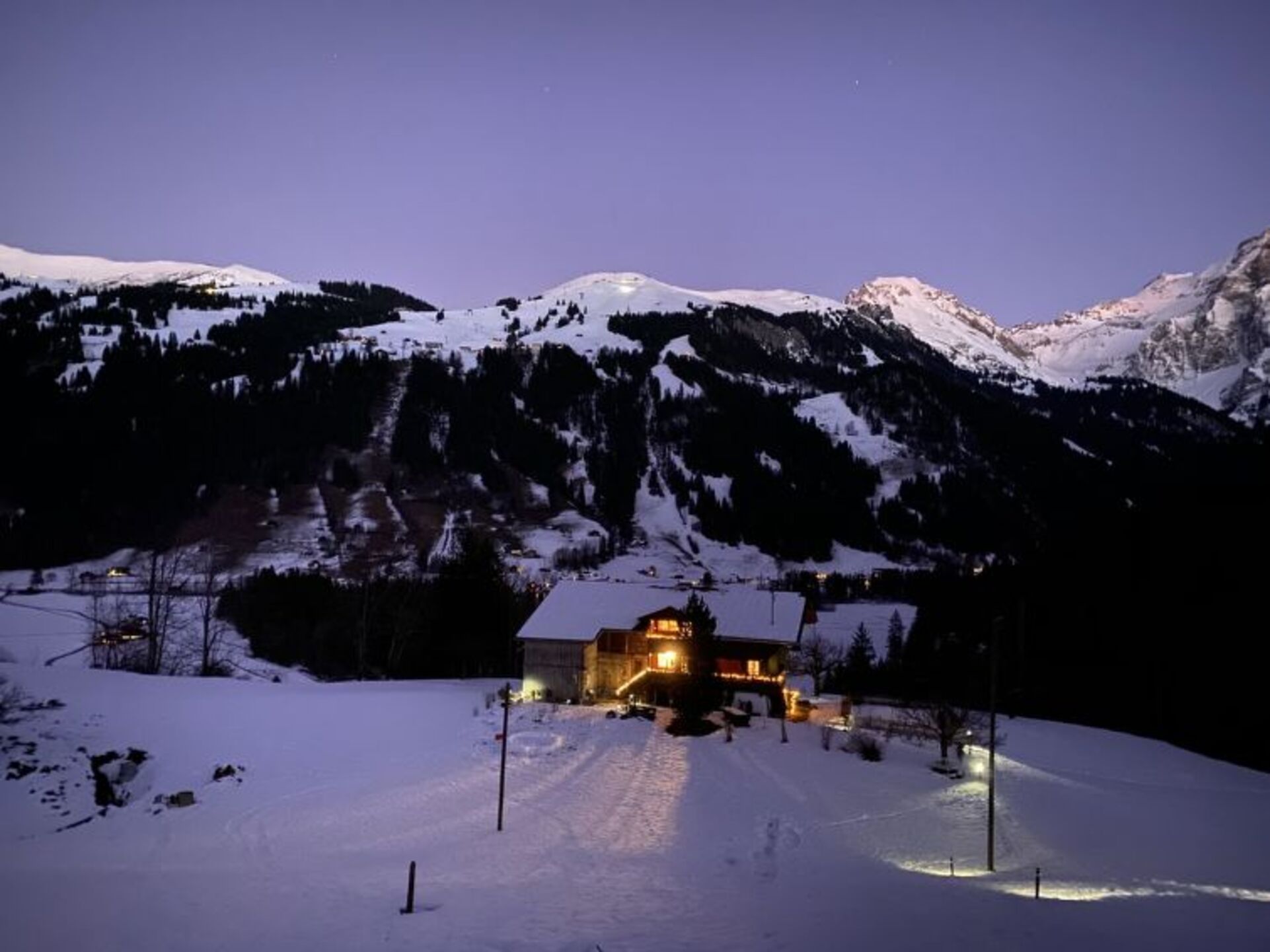 Lenk City'de 2 Yatak Odalı Şirin Villa, 1187