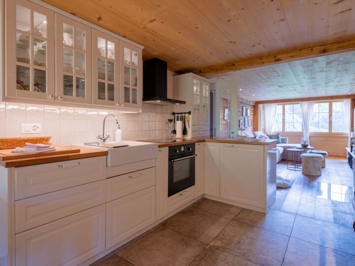 Lenk City'de 2 Yatak Odalı Şirin Villa, 1187