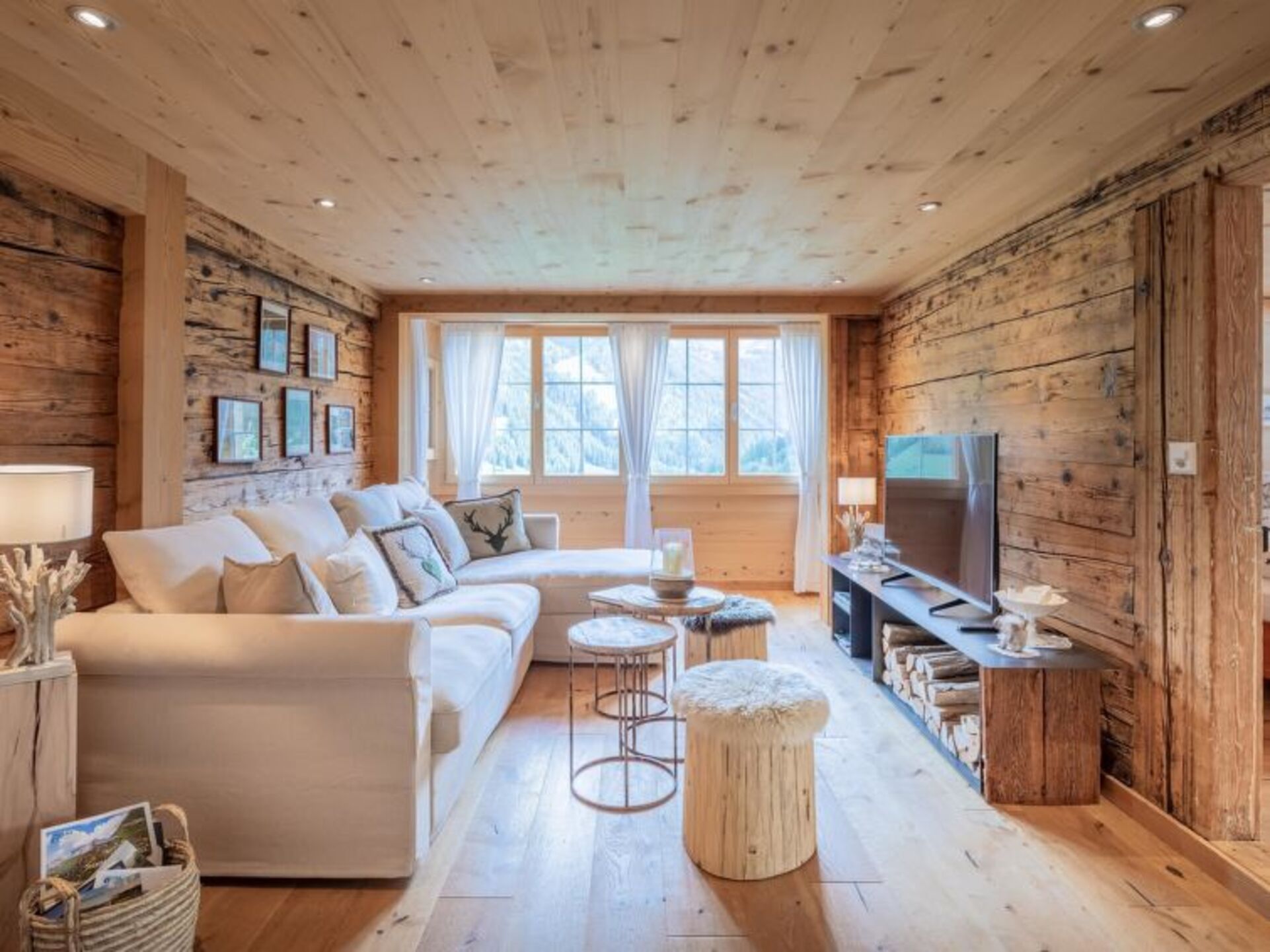 Lenk City'de 2 Yatak Odalı Şirin Villa, 1187