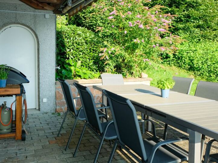 Spiez Rüya Evi: Havuzlu 5 Yatak Odalı Villa, 1199