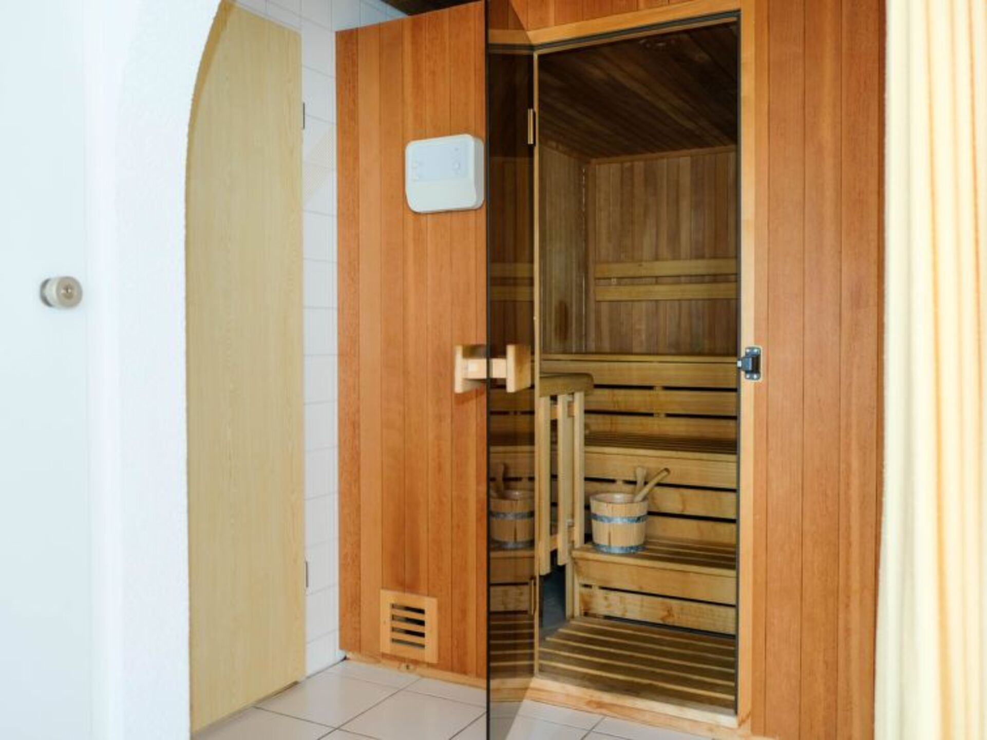 Spiez Rüya Evi: Havuzlu 5 Yatak Odalı Villa, 1199