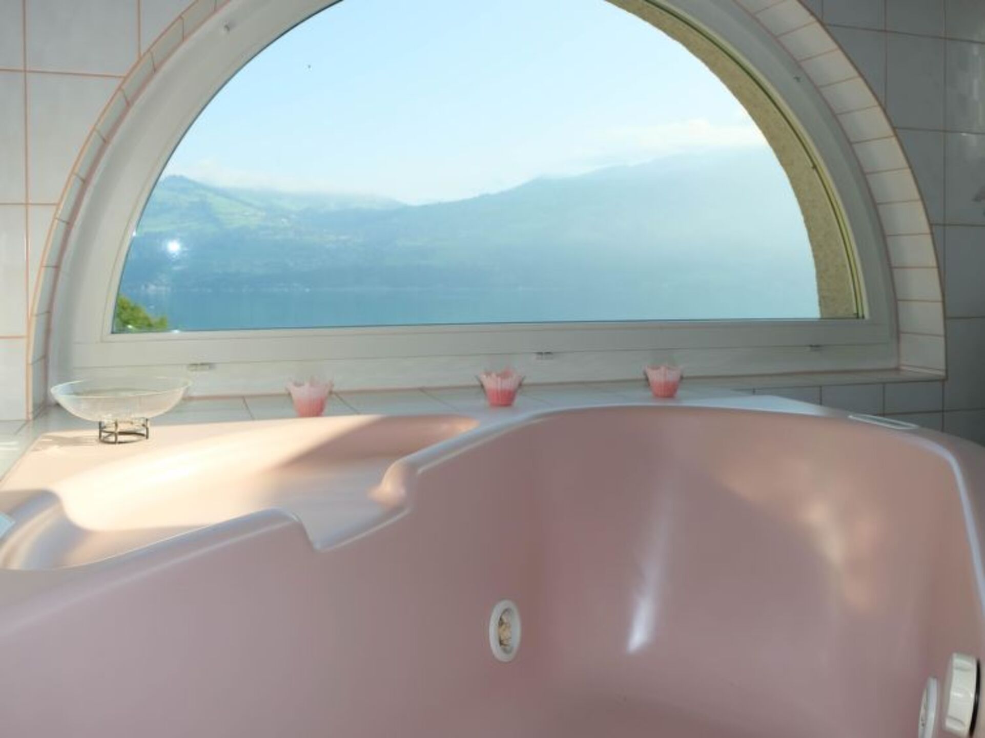 Spiez Rüya Evi: Havuzlu 5 Yatak Odalı Villa, 1199
