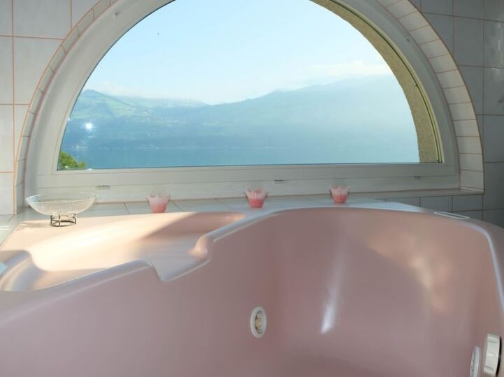 Spiez Rüya Evi: Havuzlu 5 Yatak Odalı Villa, 1199