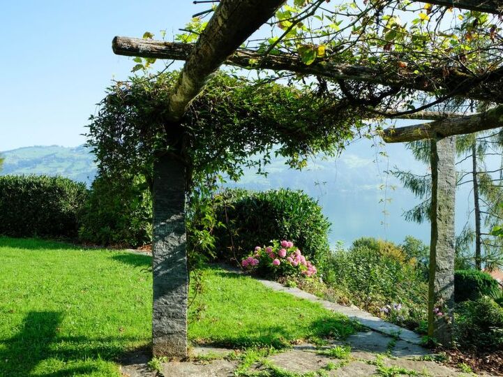 Spiez Rüya Evi: Havuzlu 5 Yatak Odalı Villa, 1199