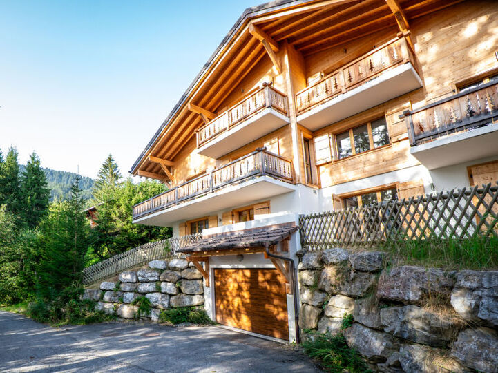 Ollon'da 4 Yatak Odalı, 1053 Metrekarelik Şirin Dağ Evi, Ollon, Switzerland