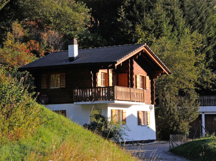 Gruyères'te Muhteşem 4 Yatak Odalı Dağ Evi, 1002, Gruyères, Switzerland