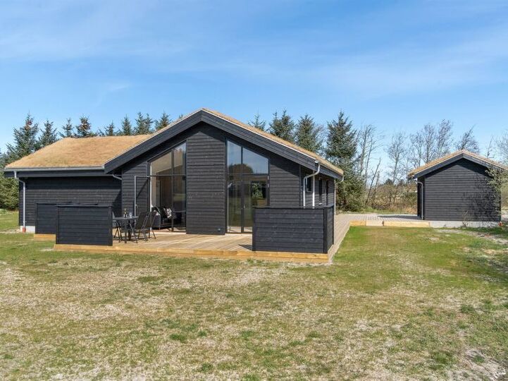Büyülü Aile Anıları, Saltum 1086, Saltum, Denmark