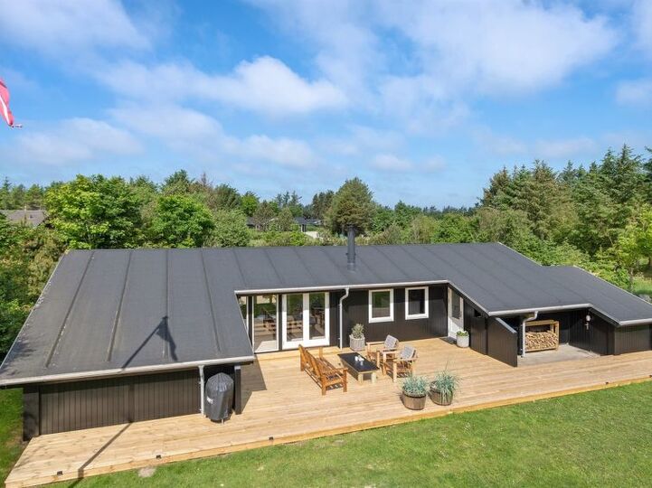 Büyülü Aile Anıları, Løkken 1022, Løkken, Denmark