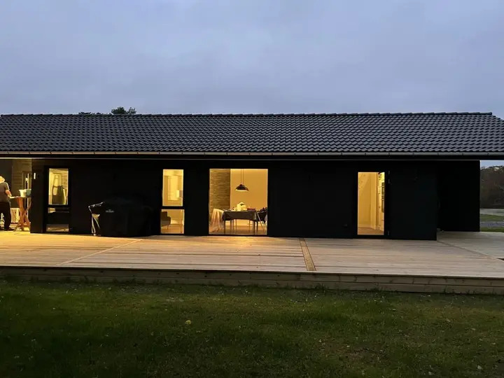 Mükemmel Aile Tatil Yeri, Hals 1007