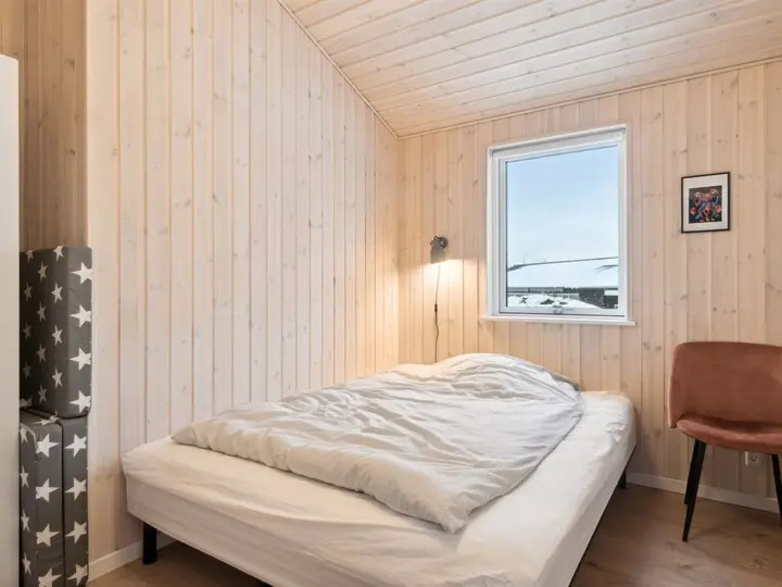 Mükemmel Aile Tatil Yeri, Knebel 1024