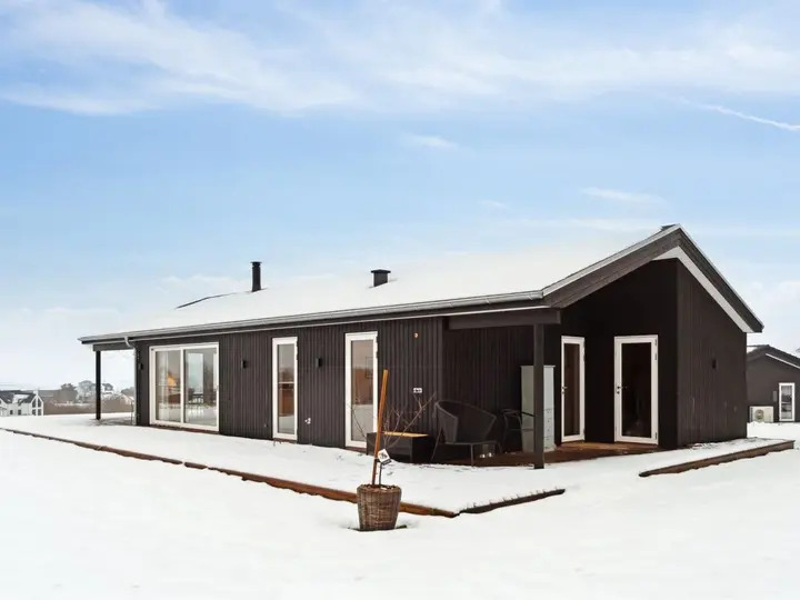 Mükemmel Aile Tatil Yeri, Knebel 1024