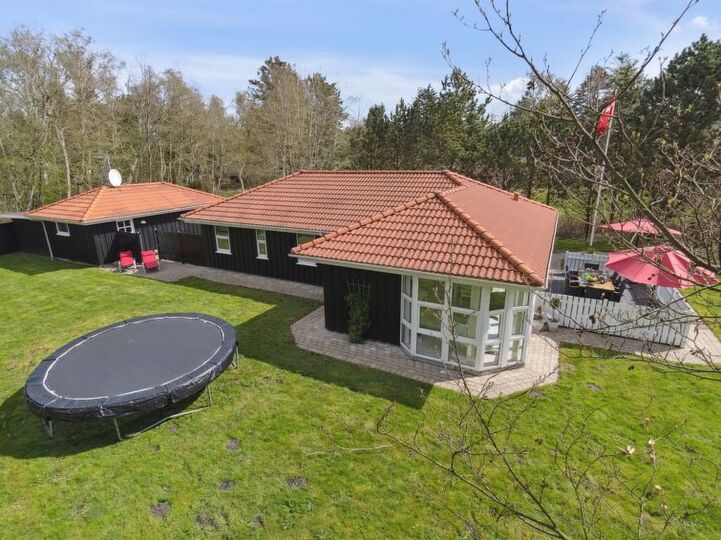 Evden uzaktaki eviniz, Hals 1057, Hals, Denmark