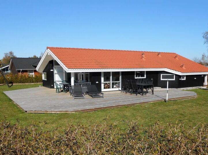 Büyülü Aile Anıları, Væggerløse 1090, Væggerløse, Denmark