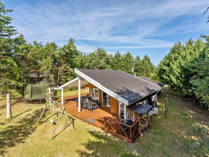 Evinizden Eviniz, Væggerløse 1111, Væggerløse, Denmark