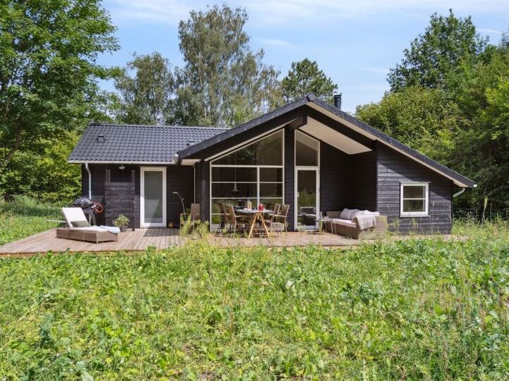 Büyülü Aile Anıları, Nykøbing Sj 1026, Nykøbing Sj, Denmark