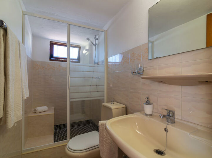 Albufeira Villa 1161'deki bu lüks 2 yatak odalı villayı çok seveceksiniz.