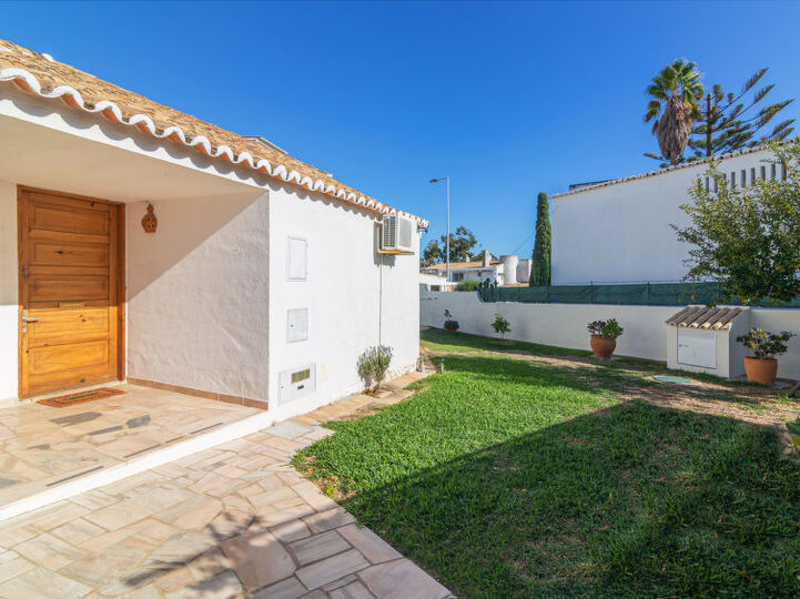 Albufeira Villa 1161'deki bu lüks 2 yatak odalı villayı çok seveceksiniz.