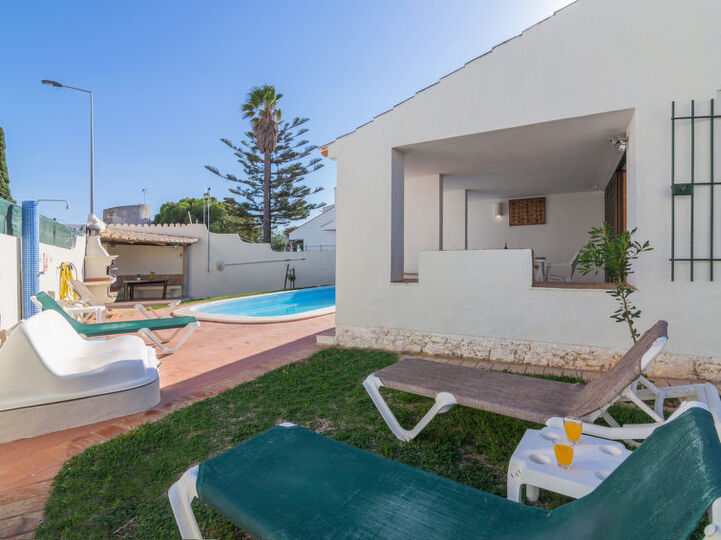 Albufeira Villa 1161'deki bu lüks 2 yatak odalı villayı çok seveceksiniz.