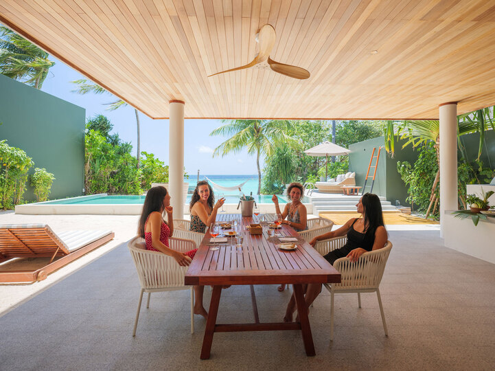 Seaside Serenity: 4 Yatak Odalı Mücevher, 1003