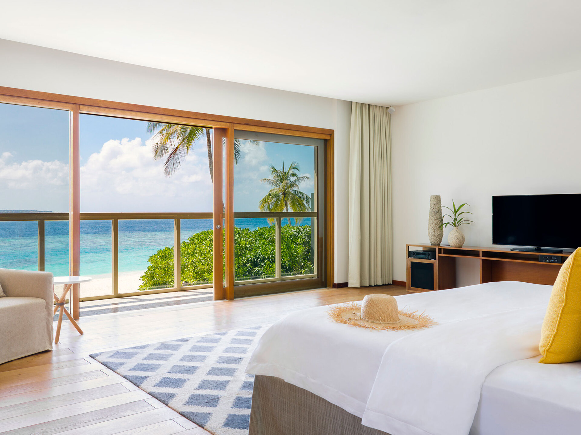 Seaside Serenity: 4 Yatak Odalı Mücevher, 1003
