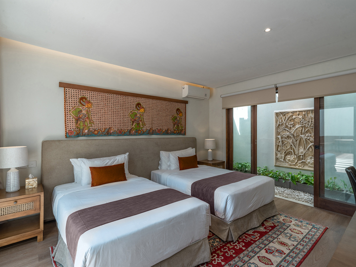 Bali'de Büyüleyici Deniz Kenarı 4BR Villa, 2256