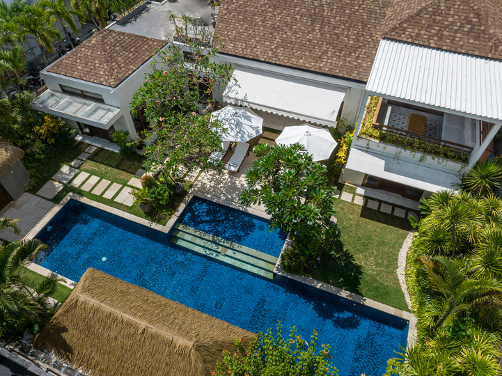 Bali'de Büyüleyici Deniz Kenarı 4BR Villa, 2256
