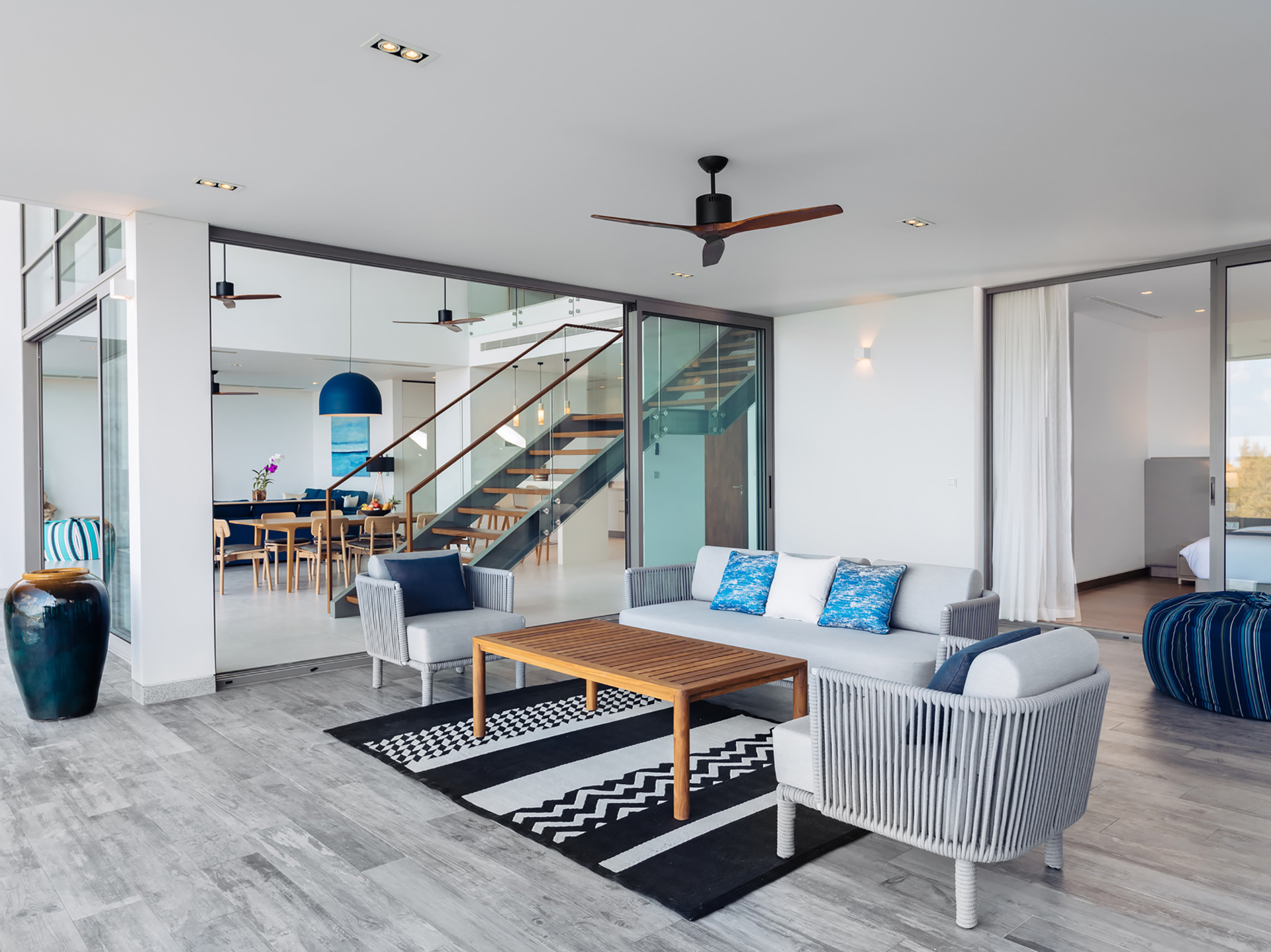 Malaiwana Duplex - Living area with dining view