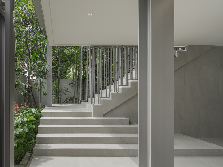 Veyla - Sea Villa - Stairway to the main villa
