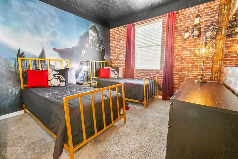 Two Twins Bedroom 4, Upstairs
Shared Bathroom
Harry Potter Theme