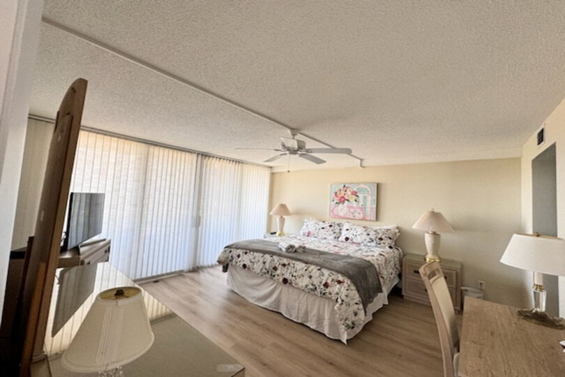 Sarasota County Villa 1005'te konaklayın: Körfez manzarası ve tatil köyü olanakları.