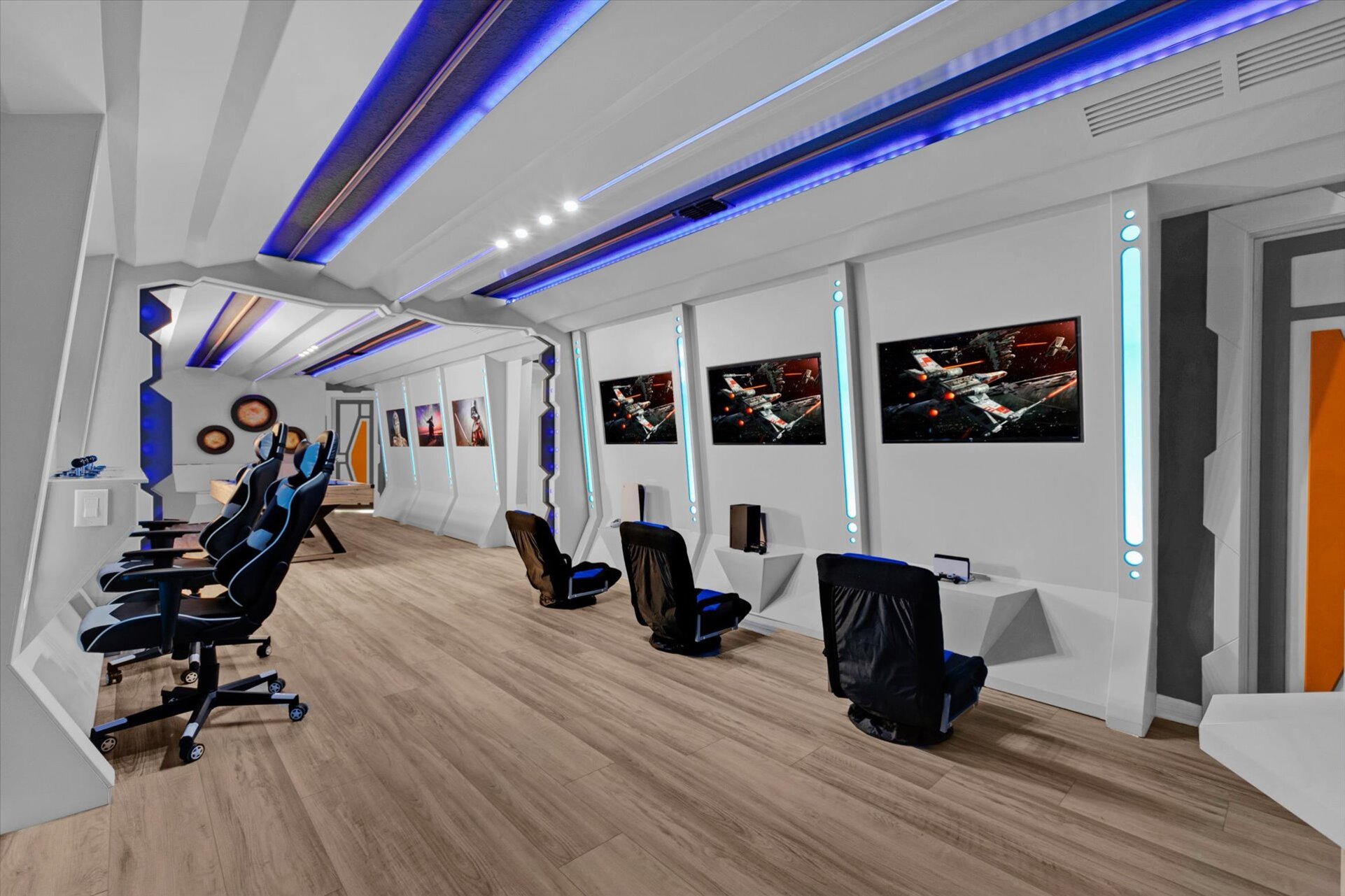Game Room / Loft - Star Wars, Upstairs
