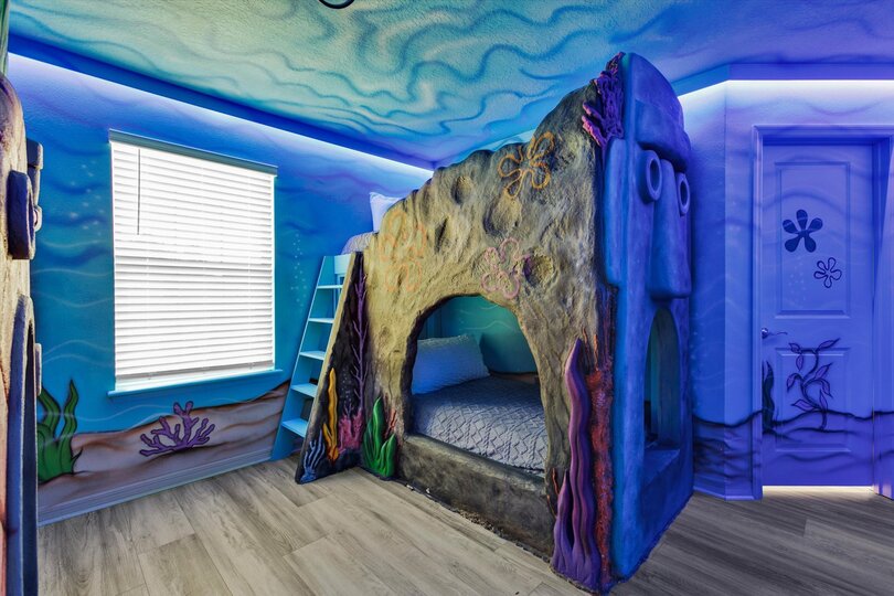 Bedroom 4 - SpongeBob SquarePants, Two Twin/Twin Bunks, Upstairs, Shared Bathroom, No TV