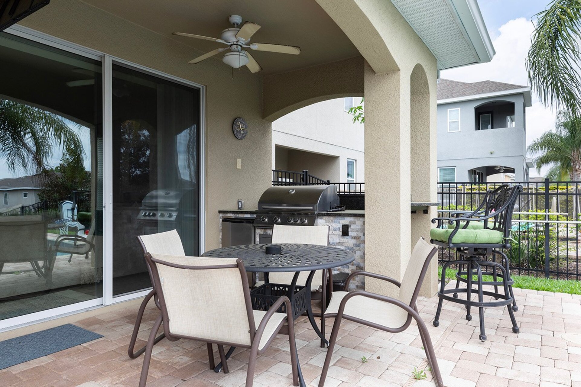Orlando Villa 1000'de Büyülü Bir Kaçamakta Hayallerinizi Gerçekleştirin