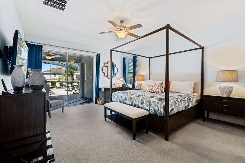 Hayallerinizdeki saklı cennette rahatlayın ve yenilenin: Orlando Villa 1000