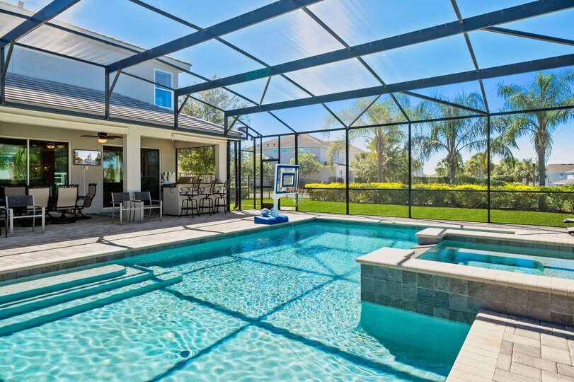 Hayallerinizdeki saklı cennette rahatlayın ve yenilenin: Orlando Villa 1000, Kissimmee, United States