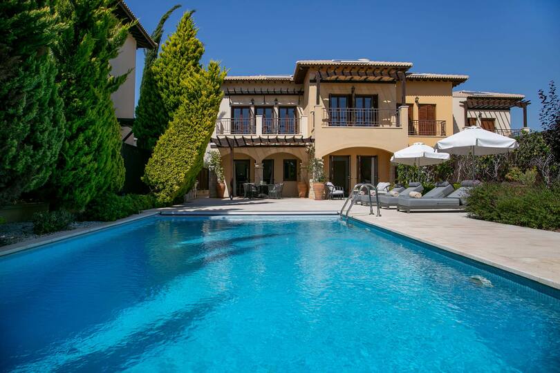 Eşsiz Zarafet ve Huzur Sunan Lüks Villa Tatili